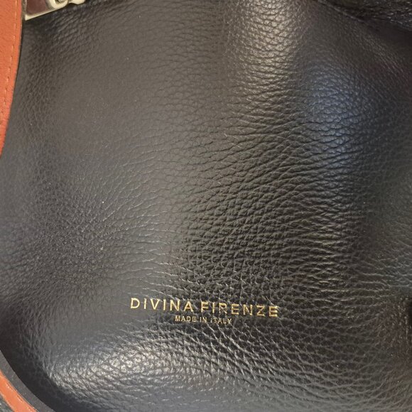Divina Firenze Italian Leather Women's Purse - Picture 3 of 7